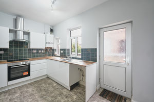 Photo 16- click for photo gallery